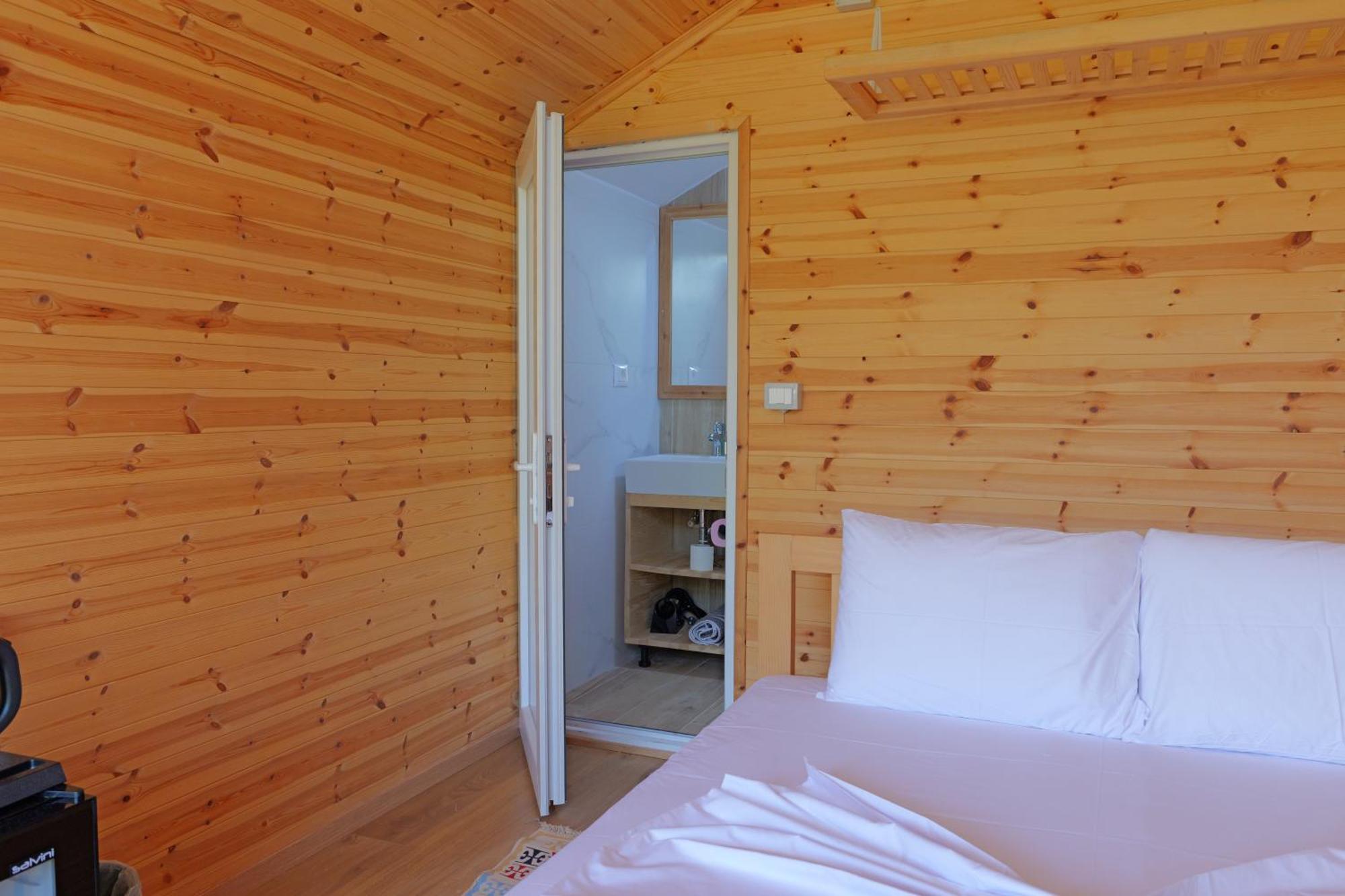Mesopotam Agrotourism Resort Sarandë Esterno foto